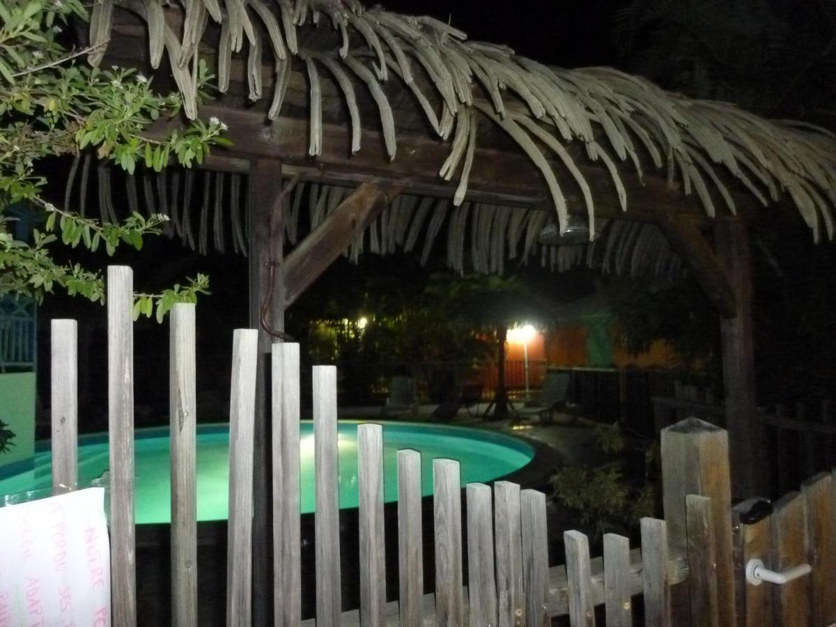 Bungalow La Papaye Bleue Residence Acces Piscine & Plage Сен-Франсуа Экстерьер фото