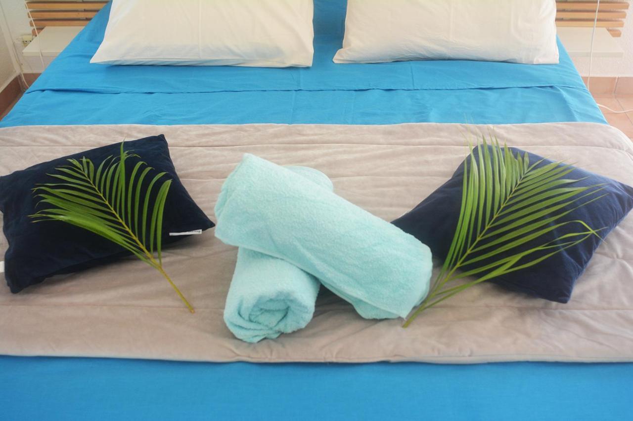 Bungalow La Papaye Bleue Residence Acces Piscine & Plage Сен-Франсуа Экстерьер фото