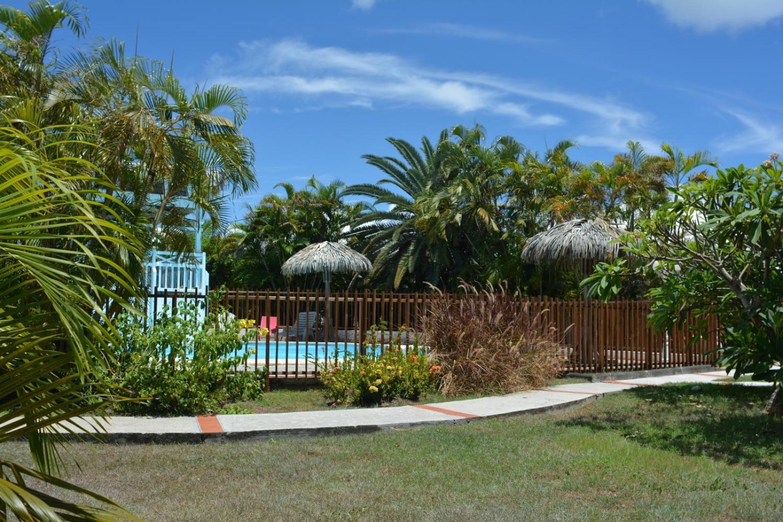 Bungalow La Papaye Bleue Residence Acces Piscine & Plage Сен-Франсуа Экстерьер фото